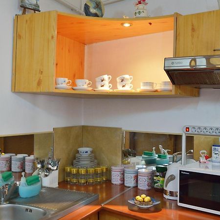 Atlas Accommodation Букурещ Екстериор снимка