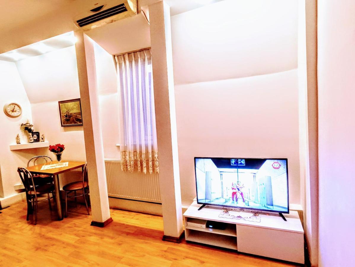 Atlas Accommodation Букурещ Екстериор снимка