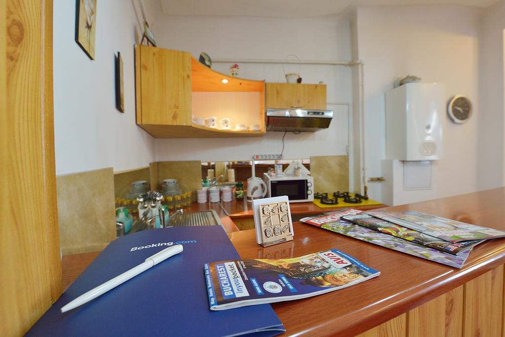 Atlas Accommodation Букурещ Екстериор снимка