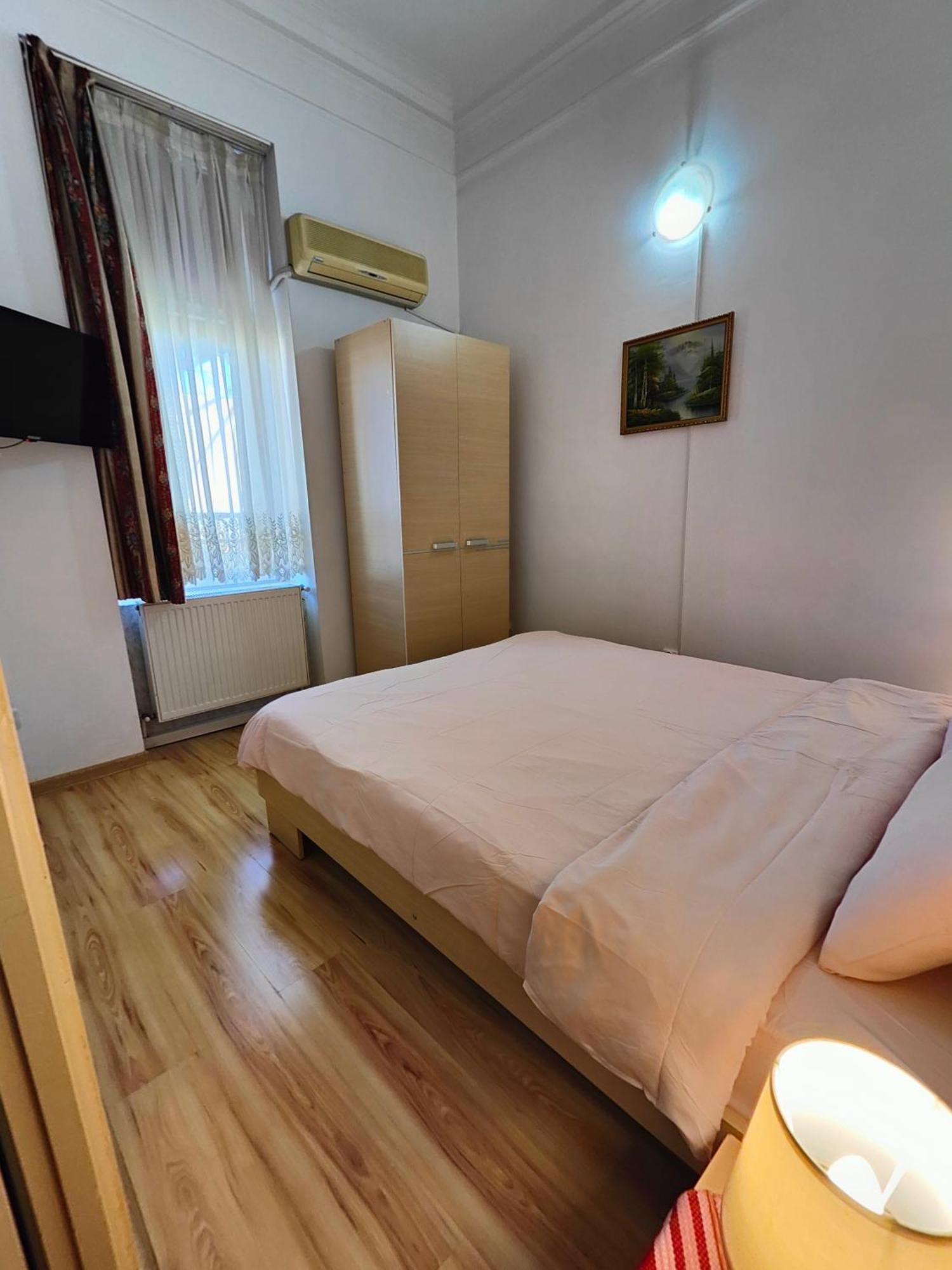 Atlas Accommodation Букурещ Екстериор снимка